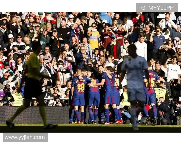 梅西再次造点球，巴萨客场绝杀皇马，取得三连胜