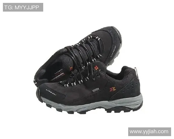 探索始祖鸟软壳裤的多功能性与舒适体验，助你畅享户外冒险之旅