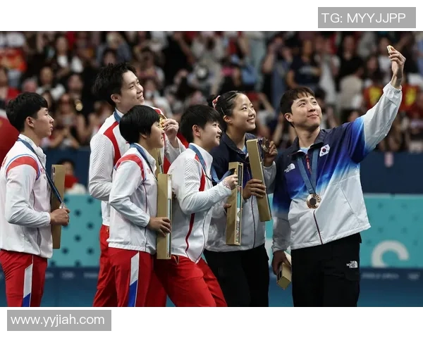 国足与韩国激战正酣精彩瞬间回顾与分析图片集锦